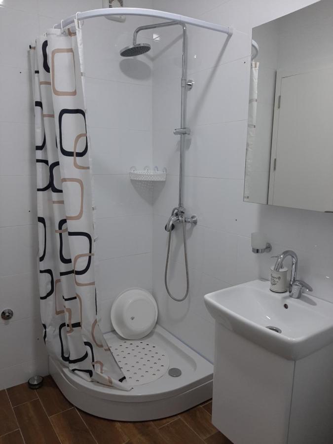 Apartman Viaggio Sremska Mitrovica Eksteriør bilde
